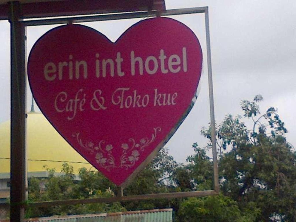 Erin Int Hotel Makassar Exteriör bild